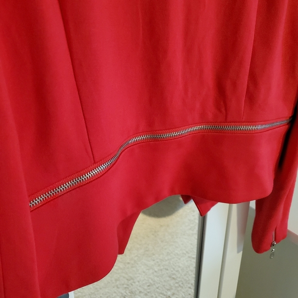 Fuscia Blazer - Picture 2 of 7